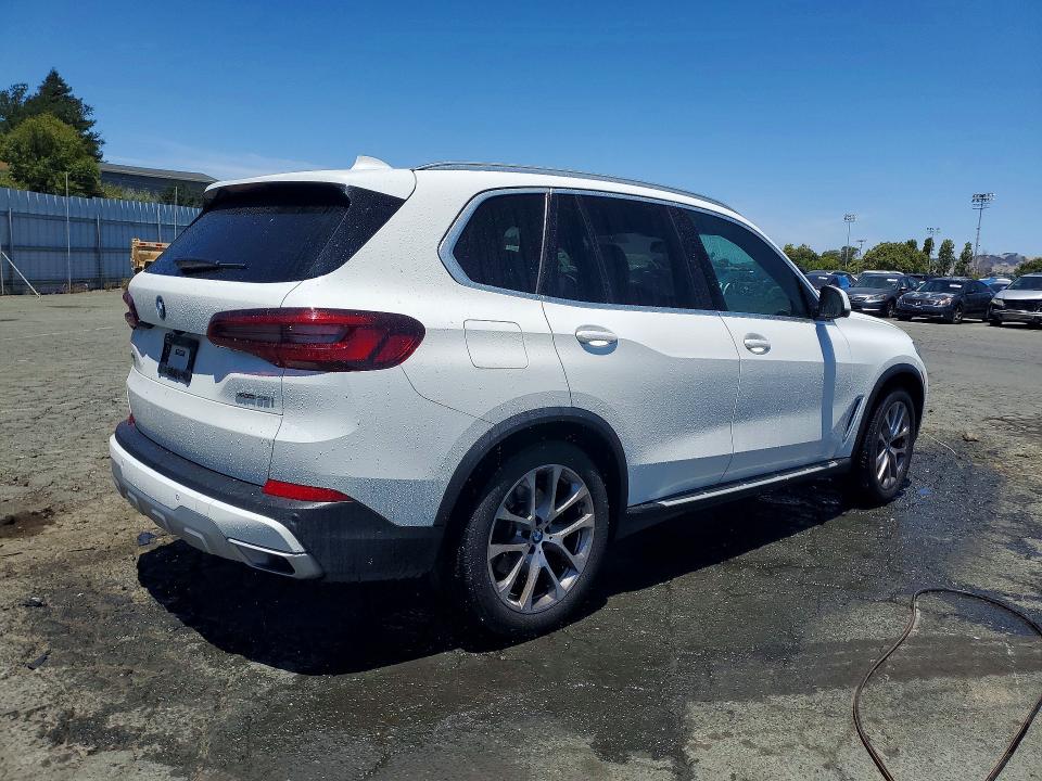 Продаж на аукціоні авто 2023 Bmw X5, vin: 5UXCR6C01P9N92126, номер лоту: 85772525