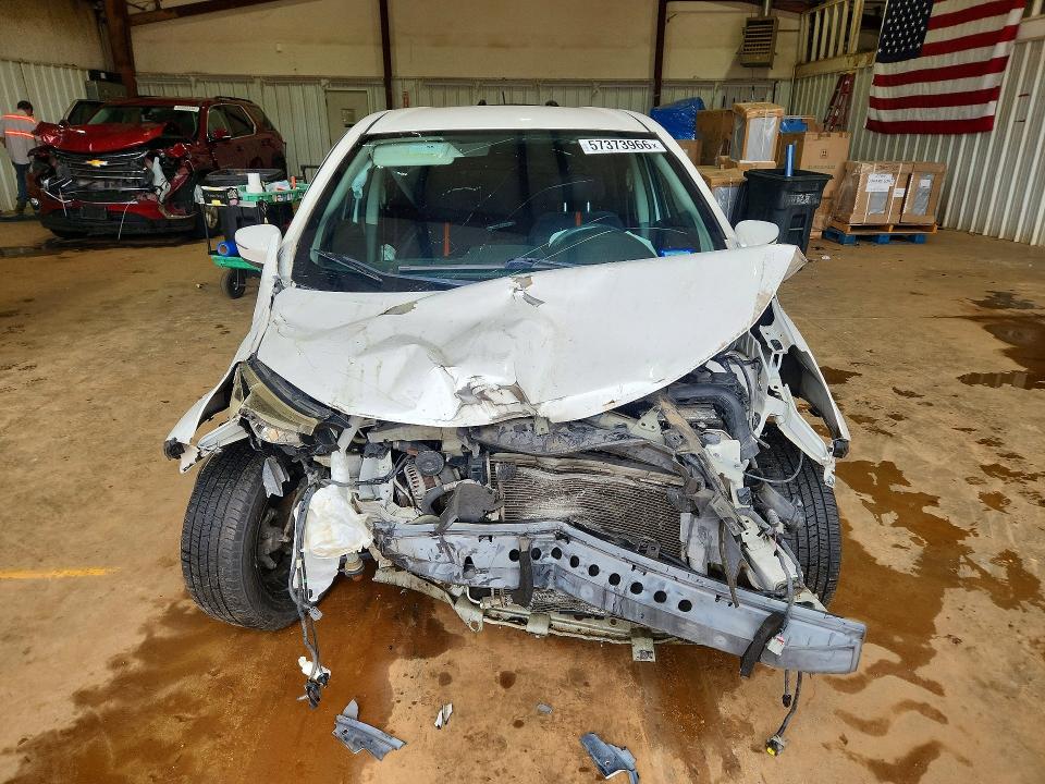 57373966 :رقم المزاد ، 3N1CE2CP2FL396272 vin ، 2015 Nissan Versa Note مزاد بيع