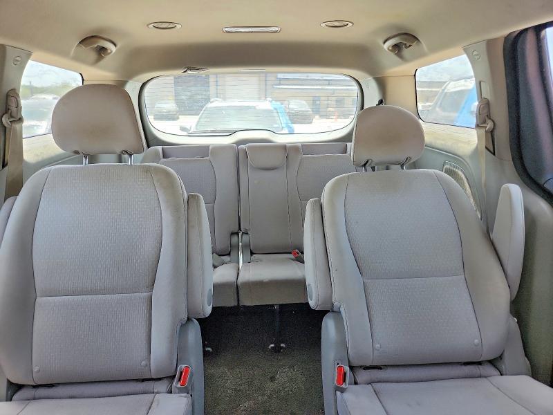 58841636 :رقم المزاد ، KNDMA5C17H6279522 vin ، 2017 Kia Sedona مزاد بيع