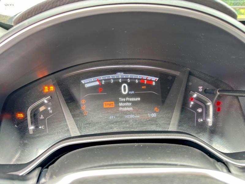 55198366 :رقم المزاد ، 2HKRW2H88JH656043 vin ، 2018 Honda Cr-v مزاد بيع