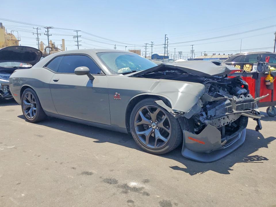 56654806 :رقم المزاد ، 2C3CDZBT8KH550921 vin ، 2019 Dodge Challenger مزاد بيع