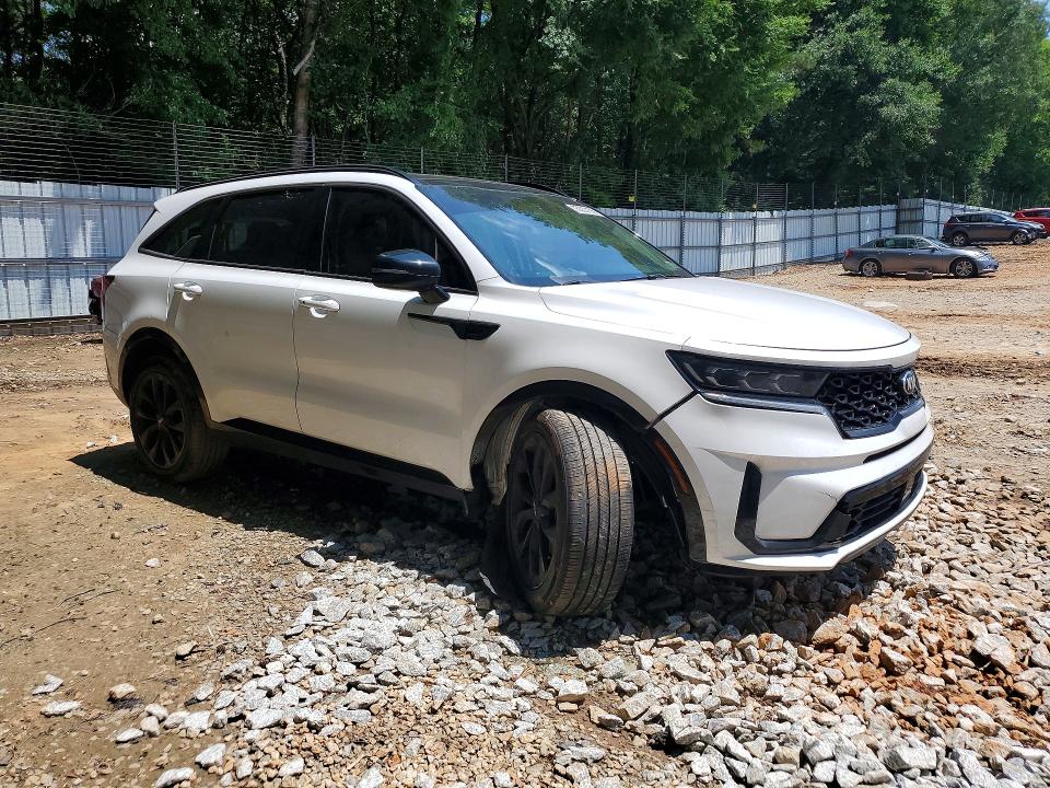 55332126 :رقم المزاد ، 5XYRKDLF7MG057272 vin ، 2021 Kia Sorento مزاد بيع