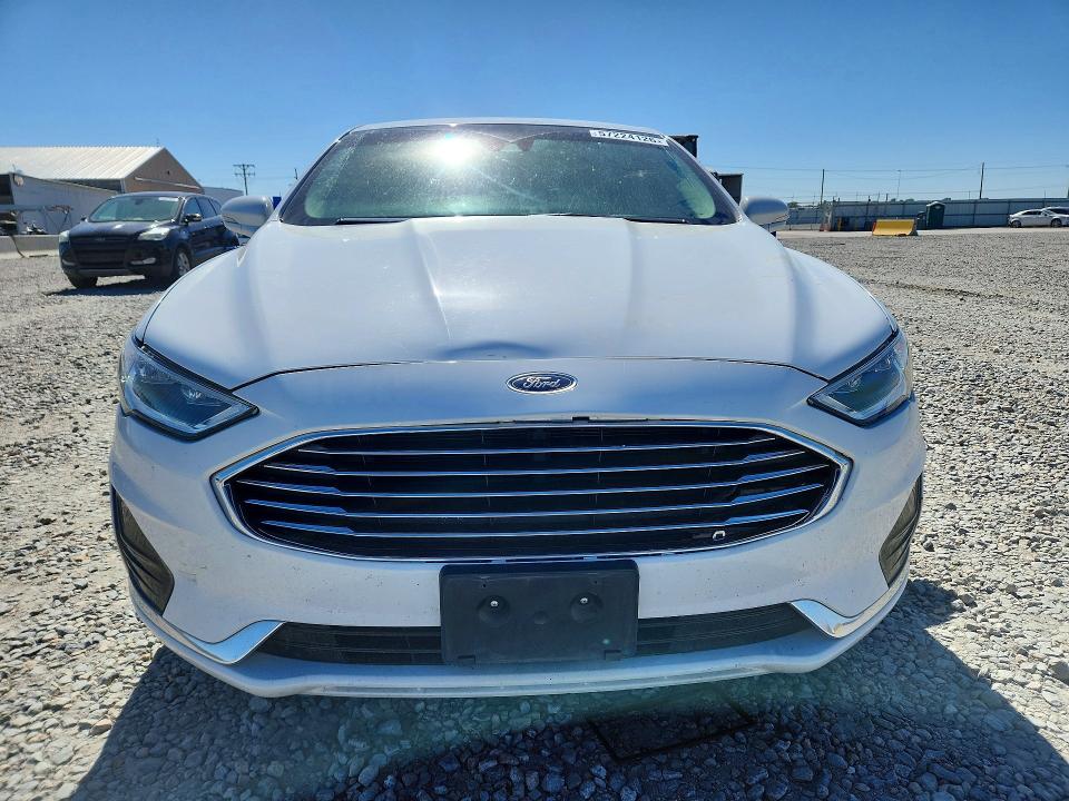 57224126 :رقم المزاد ، 3FA6P0MU0KR272835 vin ، 2019 Ford Fusion مزاد بيع