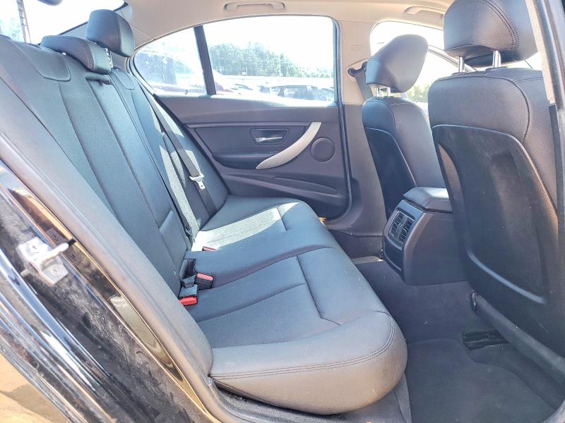 55790696 :رقم المزاد ، WBA8A3C30HK692958 vin ، 2017 Bmw 320 مزاد بيع