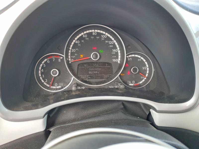 2015 Volkswagen Beetle მანქანა იყიდება აუქციონზე, vin: 3VW517AT9FM809651, აუქციონის ნომერი: 58324626