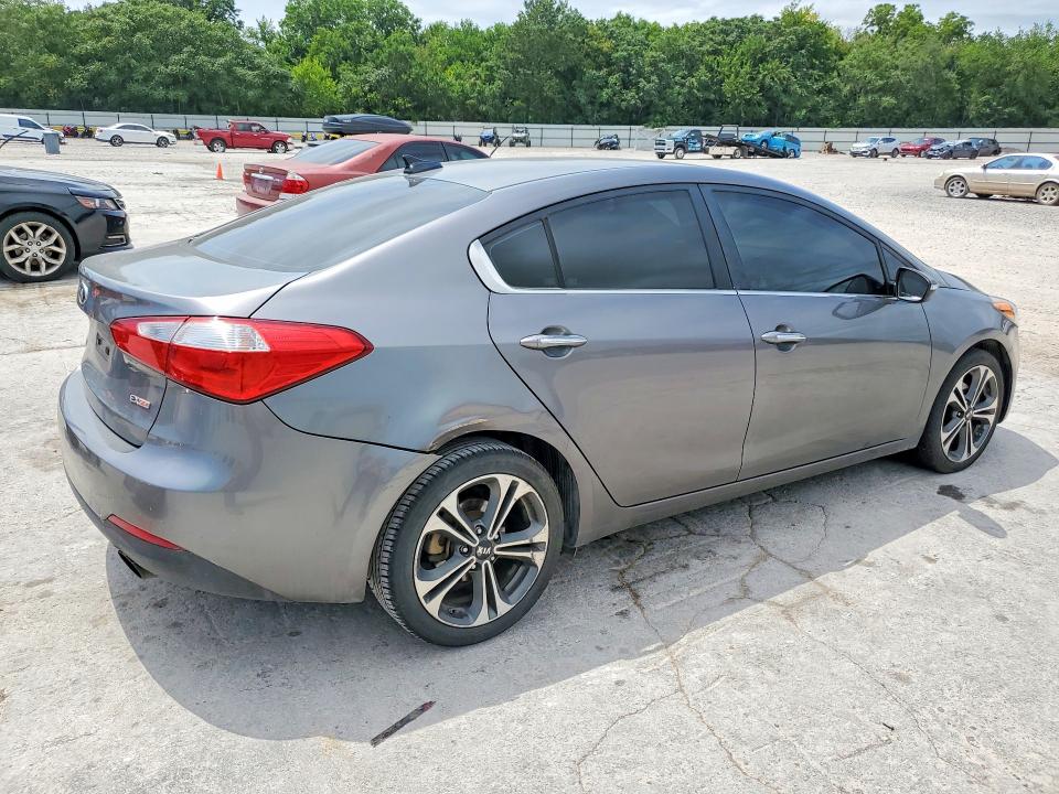 2016 Kia Forte მანქანა იყიდება აუქციონზე, vin: KNAFX4A87G5497639, აუქციონის ნომერი: 58086146