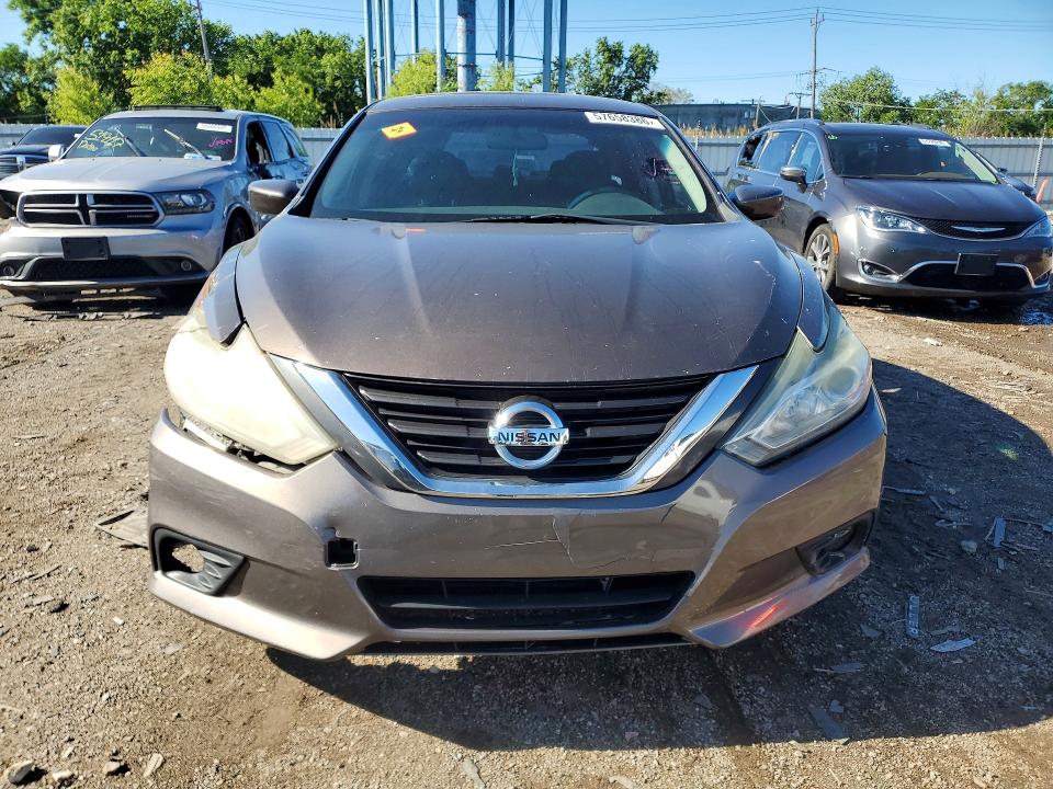 Продаж на аукціоні авто 2017 Nissan Altima, vin: 1N4AL3AP9HC190003, номер лоту: 57658386