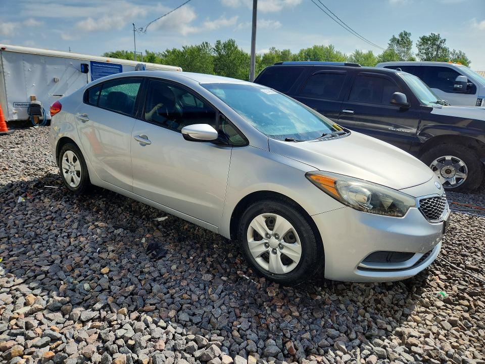 58745866 :رقم المزاد ، KNAFK4A66G5596546 vin ، 2016 Kia Forte مزاد بيع