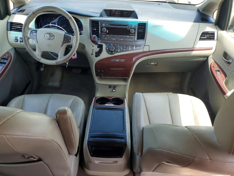 58924766 :رقم المزاد ، 5TDYK3DC8DS336985 vin ، 2013 Toyota Sienna مزاد بيع