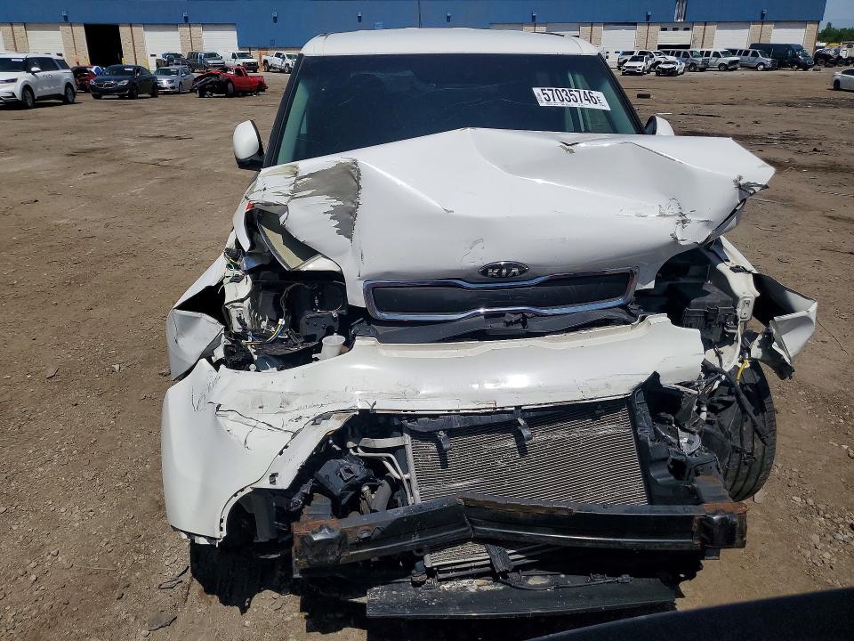 57035746 :رقم المزاد ، KNDJN2A27F7130911 vin ، 2015 Kia Soul مزاد بيع