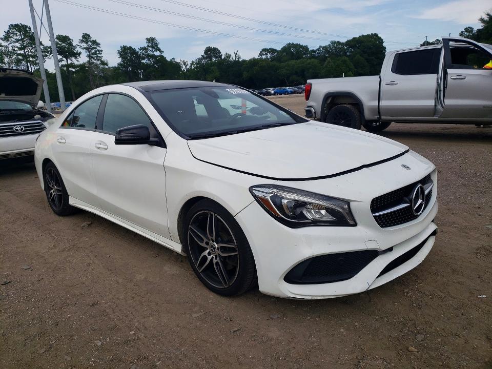 56228316 :رقم المزاد ، WDDSJ4EB8JN680201 vin ، 2018 Mercedes-benz Cla مزاد بيع