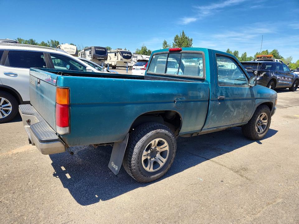 55996446 :رقم المزاد ، 1N6SD11Y7TC384043 vin ، 1996 Nissan Truck مزاد بيع