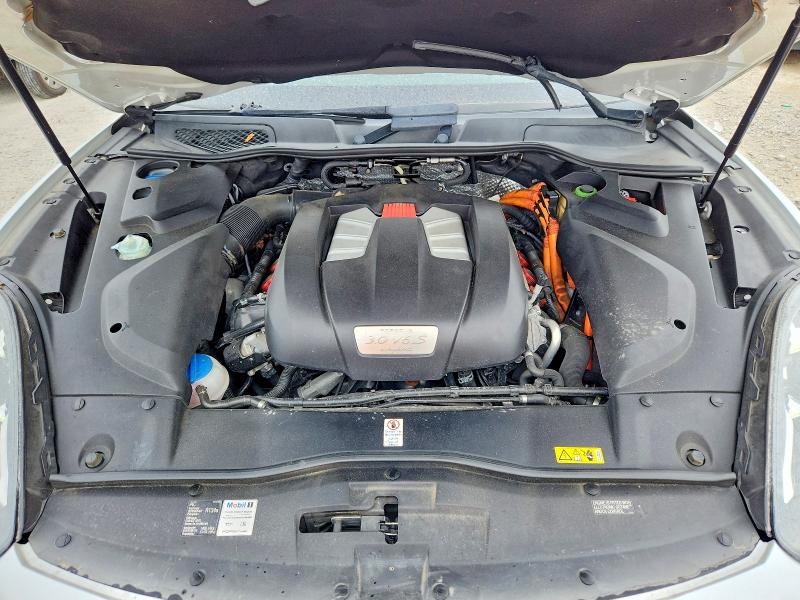 55739036 :رقم المزاد ، WP1AE2A24FLA50214 vin ، 2015 Porsche Cayenne مزاد بيع