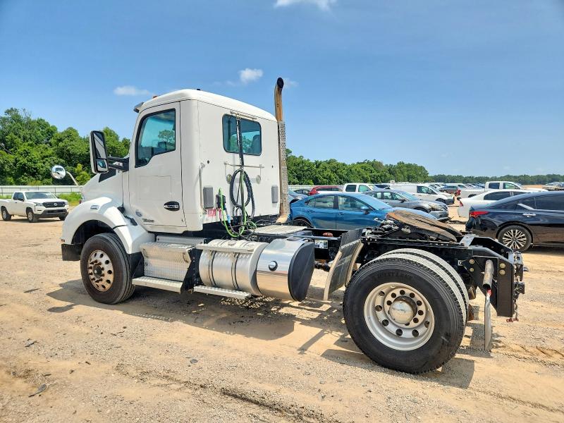 Продажа на аукционе авто 2017 Kenworth T880, vin: 1XKZAP8X1HJ172255, номер лота: 58494316