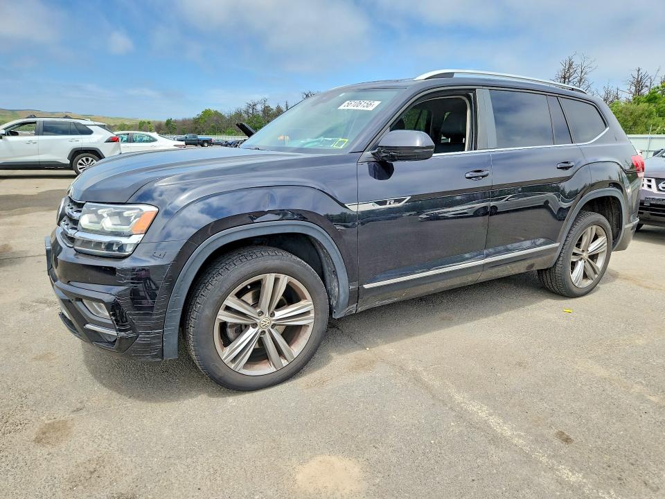 56106156 :رقم المزاد ، 1V2RR2CA4JC530404 vin ، 2018 Volkswagen Atlas مزاد بيع