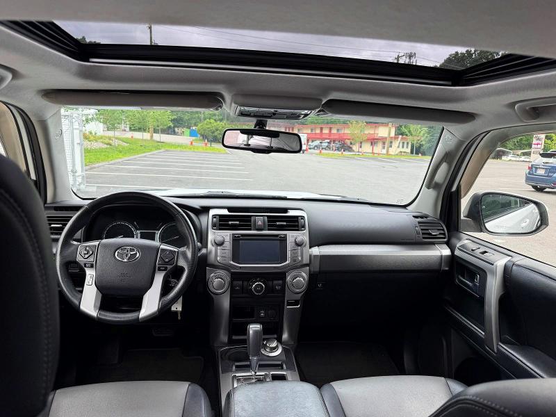 58918586 :رقم المزاد ، JTEBU5JRXF5234841 vin ، 2015 Toyota 4runner مزاد بيع
