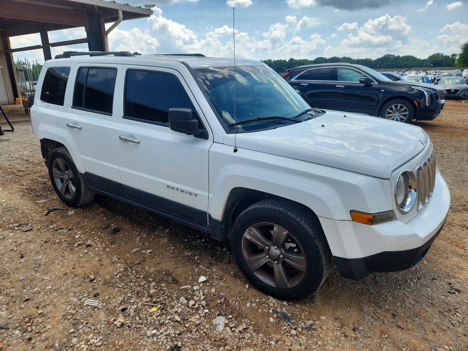 56149726 :رقم المزاد ، 1C4NJPFAXFD358428 vin ، 2015 Jeep Patriot مزاد بيع