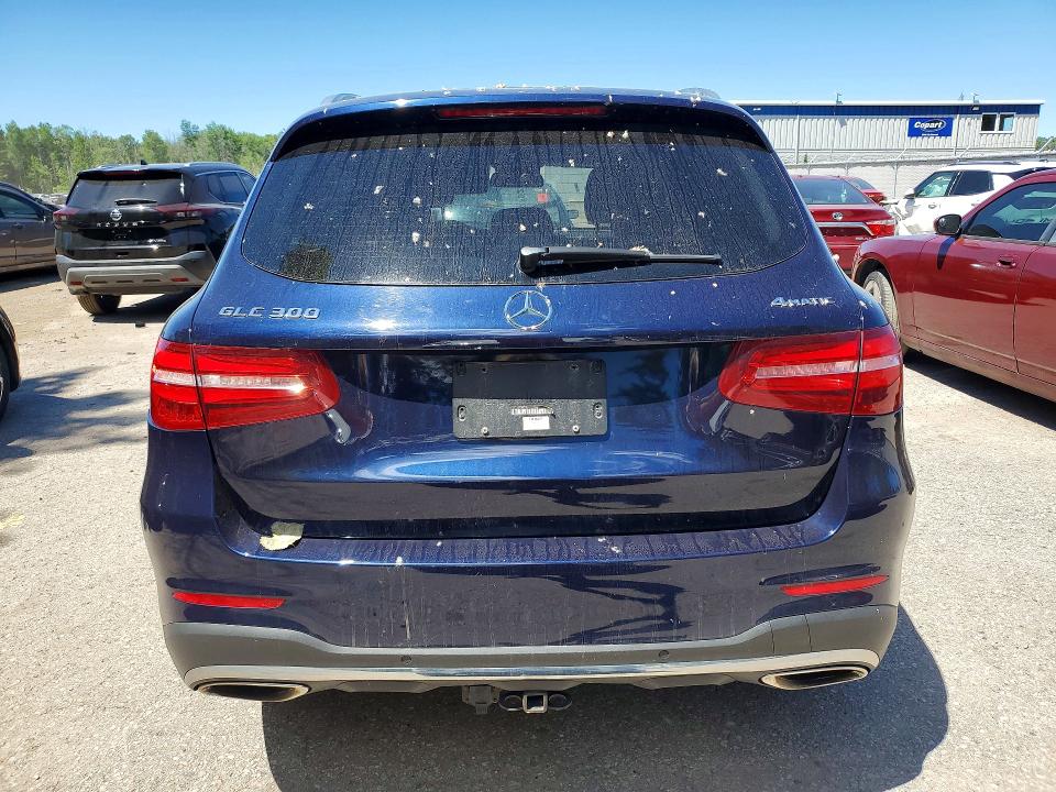 57227836 :رقم المزاد ، WDC0G4KB2JV107051 vin ، 2018 Mercedes-benz Glc مزاد بيع