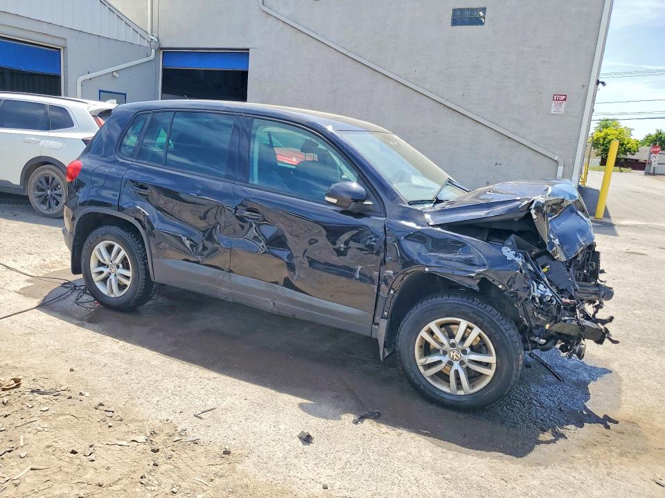 2013 Volkswagen Tiguan მანქანა იყიდება აუქციონზე, vin: WVGBV3AX2DW597397, აუქციონის ნომერი: 56316916