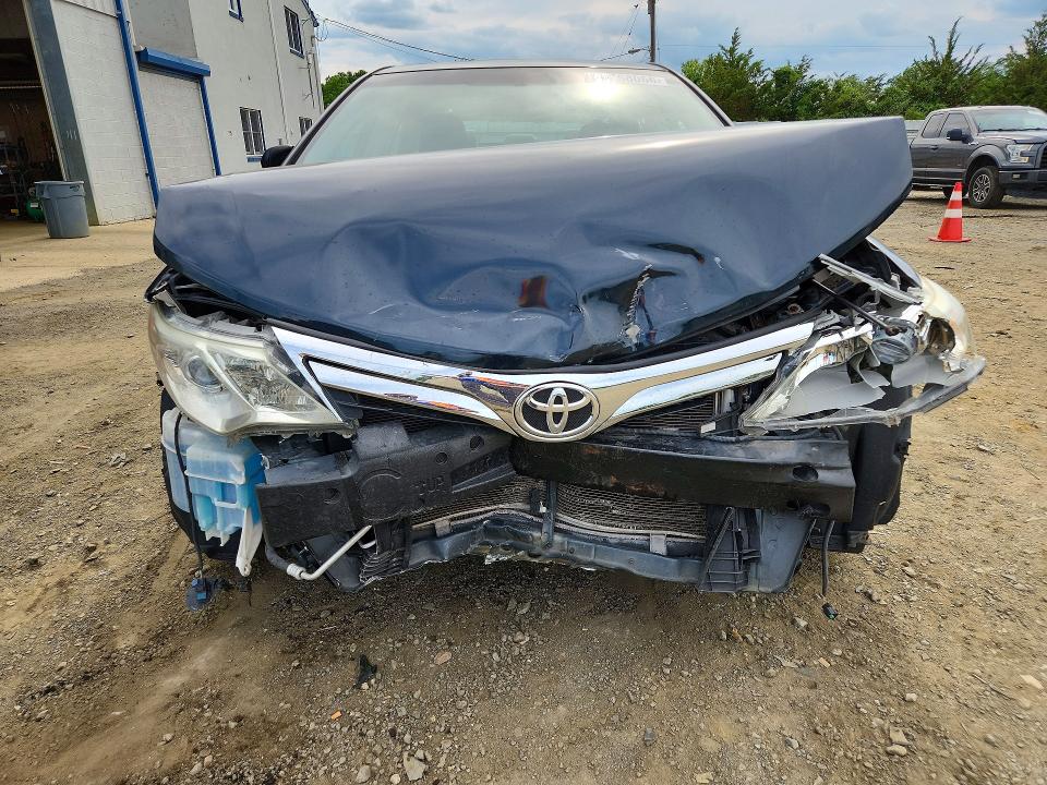 2013 Toyota Camry მანქანა იყიდება აუქციონზე, vin: 4T4BF1FK9DR326255, აუქციონის ნომერი: 58768066