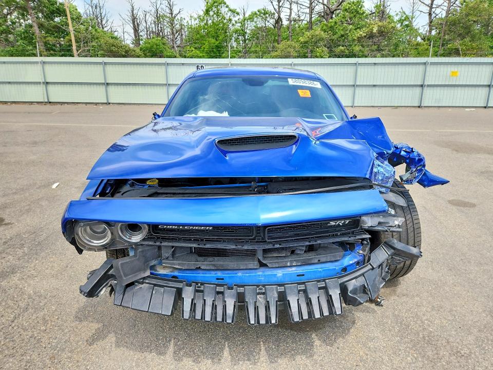 58098386 :رقم المزاد ، 2C3CDZDJ9JH251190 vin ، 2018 Dodge Challenger مزاد بيع