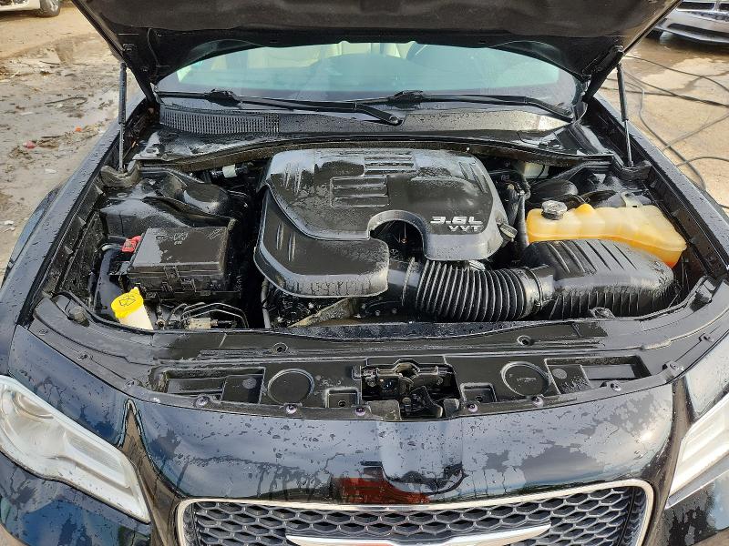 58364346 :رقم المزاد ، 2C3CCARG1GH164412 vin ، 2016 Chrysler 300 مزاد بيع