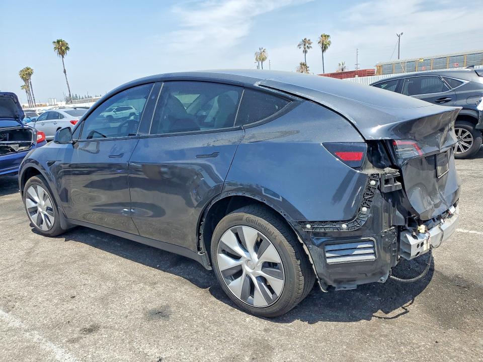 55795076 :رقم المزاد ، 7SAYGDED3RF093504 vin ، 2024 Tesla Model Y مزاد بيع