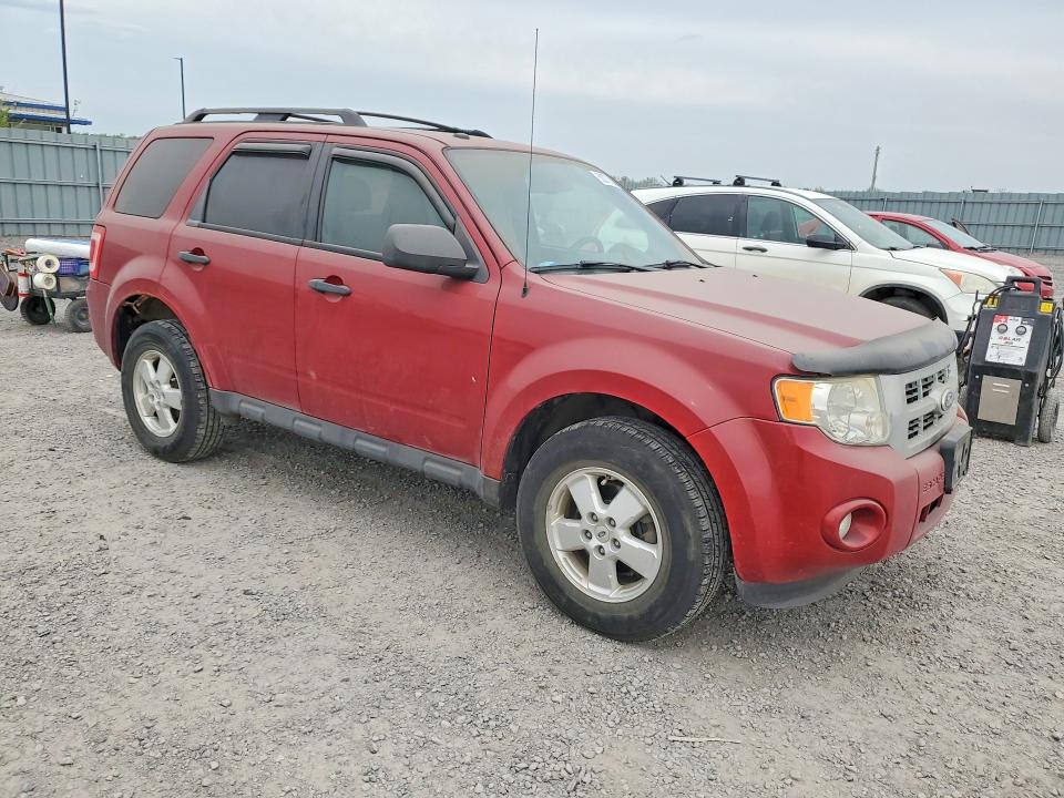 2011 Ford Escape მანქანა იყიდება აუქციონზე, vin: 1FMCU0D7XBKA77003, აუქციონის ნომერი: 52077386