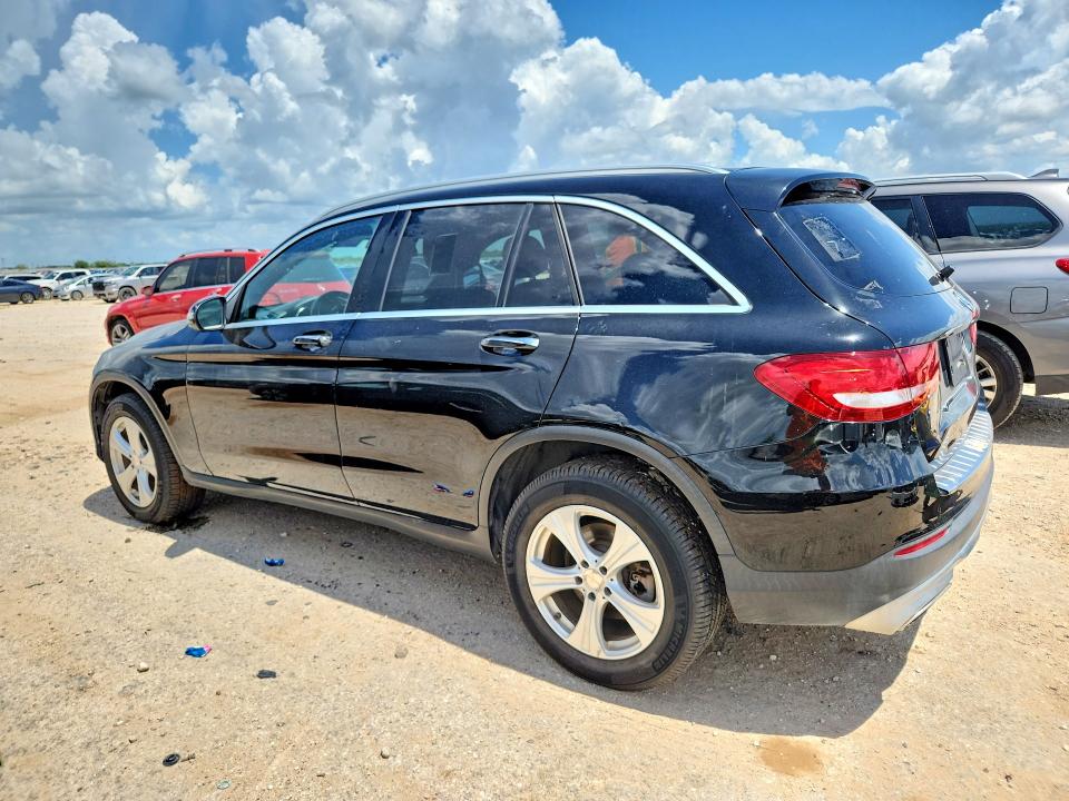 57370216 :رقم المزاد ، WDC0G4JB3HF135463 vin ، 2017 Mercedes-benz Glc مزاد بيع