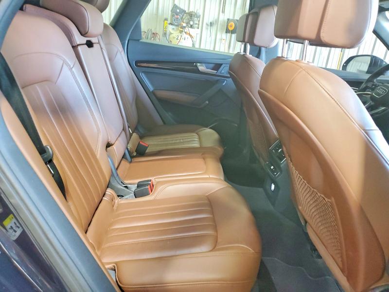 54904396 :رقم المزاد ، WA1BNAFY8J2200329 vin ، 2018 Audi Q5 مزاد بيع