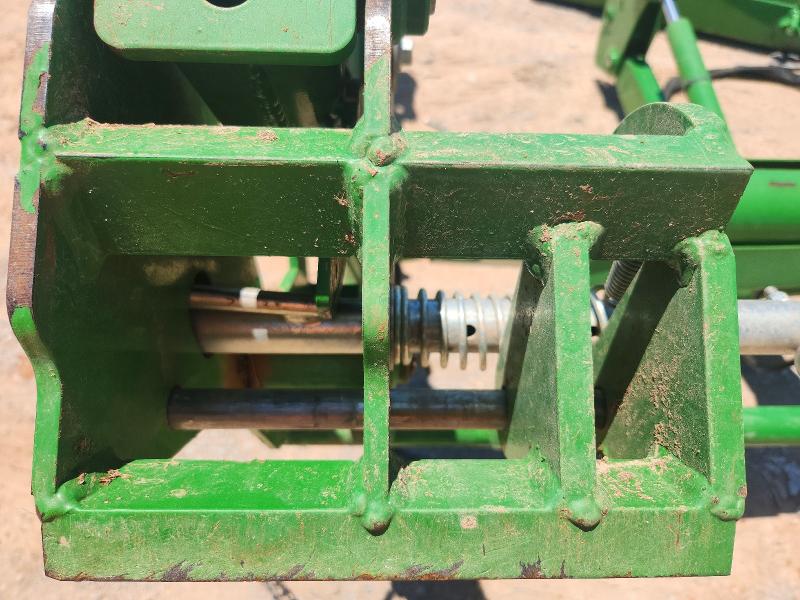55033196 :رقم المزاد ، 1P0520MXCND087239 vin ، 2022 John Deere 520m مزاد بيع