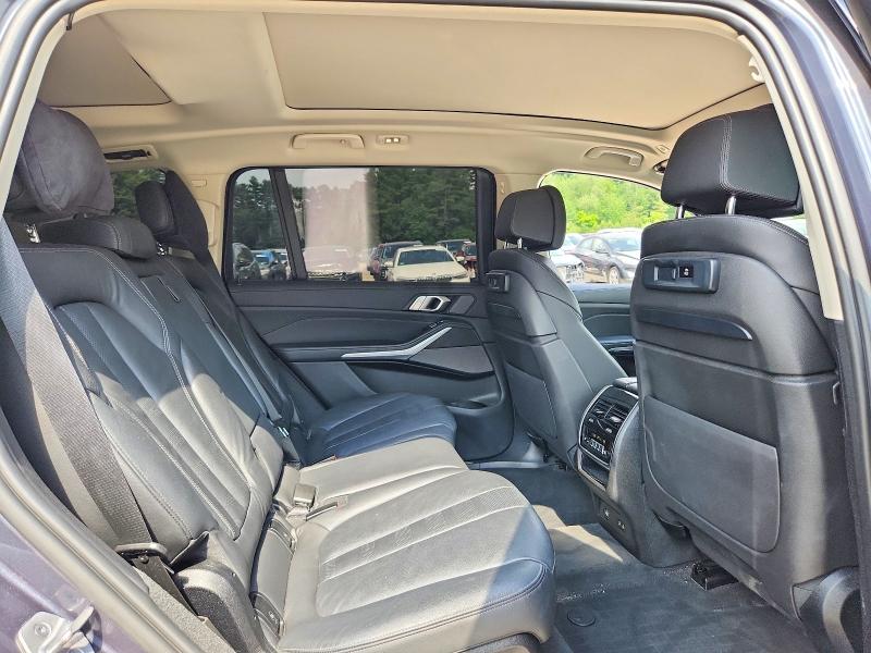 58825226 :رقم المزاد ، 5UXCW2C0XM9E68517 vin ، 2021 Bmw X7 مزاد بيع