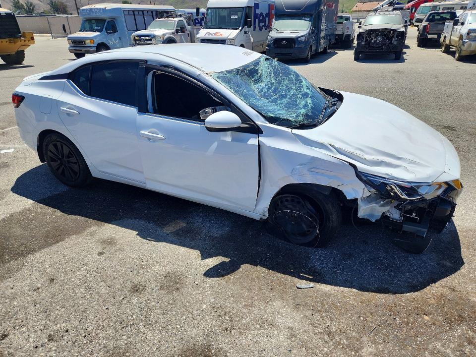 2020 Nissan Sentra მანქანა იყიდება აუქციონზე, vin: 3N1AB8BV1LY258255, აუქციონის ნომერი: 56609836