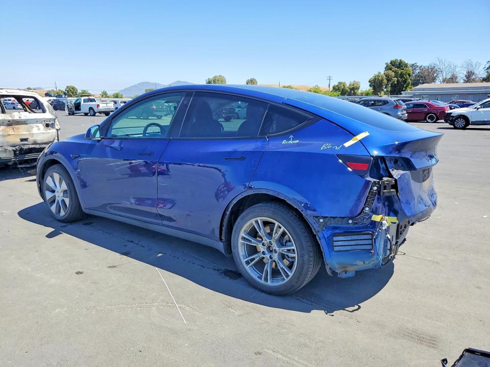 56253726 :رقم المزاد ، 5YJYGDEE5MF153264 vin ، 2021 Tesla Model Y مزاد بيع