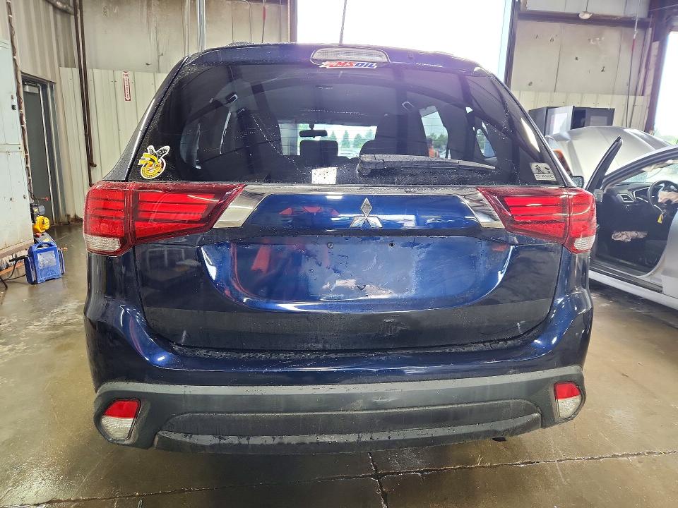 Продаж на аукціоні авто 2016 Mitsubishi Outlander, vin: JA4AZ3A38GZ015446, номер лоту: 55950486
