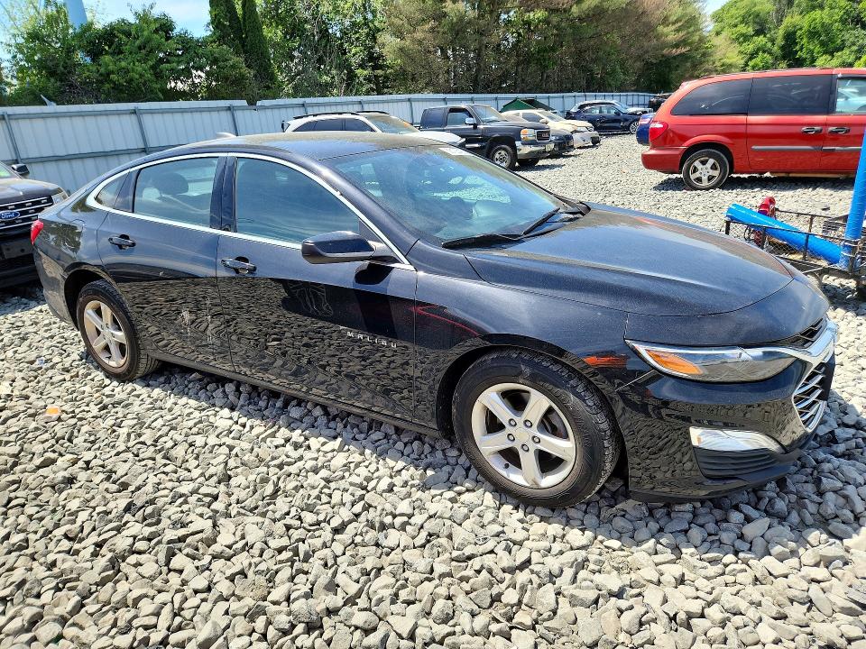 56136426 :رقم المزاد ، 1G1ZC5ST9KF197374 vin ، 2019 Chevrolet Malibu مزاد بيع