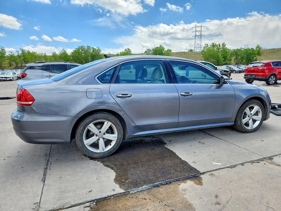 55741976 :رقم المزاد ، 1VWBN7A35DC002534 vin ، 2013 Volkswagen Passat مزاد بيع