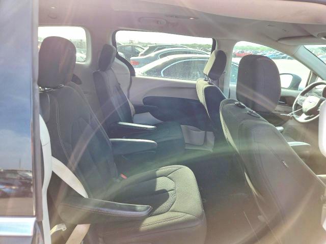 58938606 :رقم المزاد ، 2C4RC1DG1JR186246 vin ، 2018 Chrysler Pacifica مزاد بيع