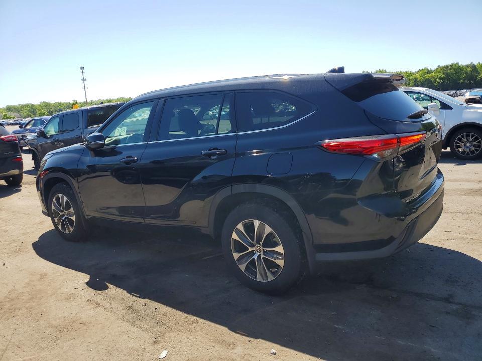 2022 Toyota Highlander მანქანა იყიდება აუქციონზე, vin: 5TDGZRBH8NS204027, აუქციონის ნომერი: 55407746