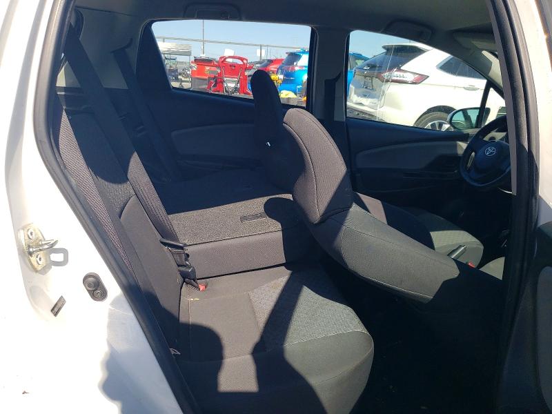 Продаж на аукціоні авто 2015 Toyota Yaris, vin: VNKKTUD38FA017912, номер лоту: 56742206
