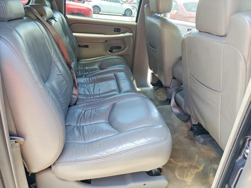 Продаж на аукціоні авто 2004 Chevrolet Suburban, vin: 1GNEC16ZX4J241788, номер лоту: 57729526