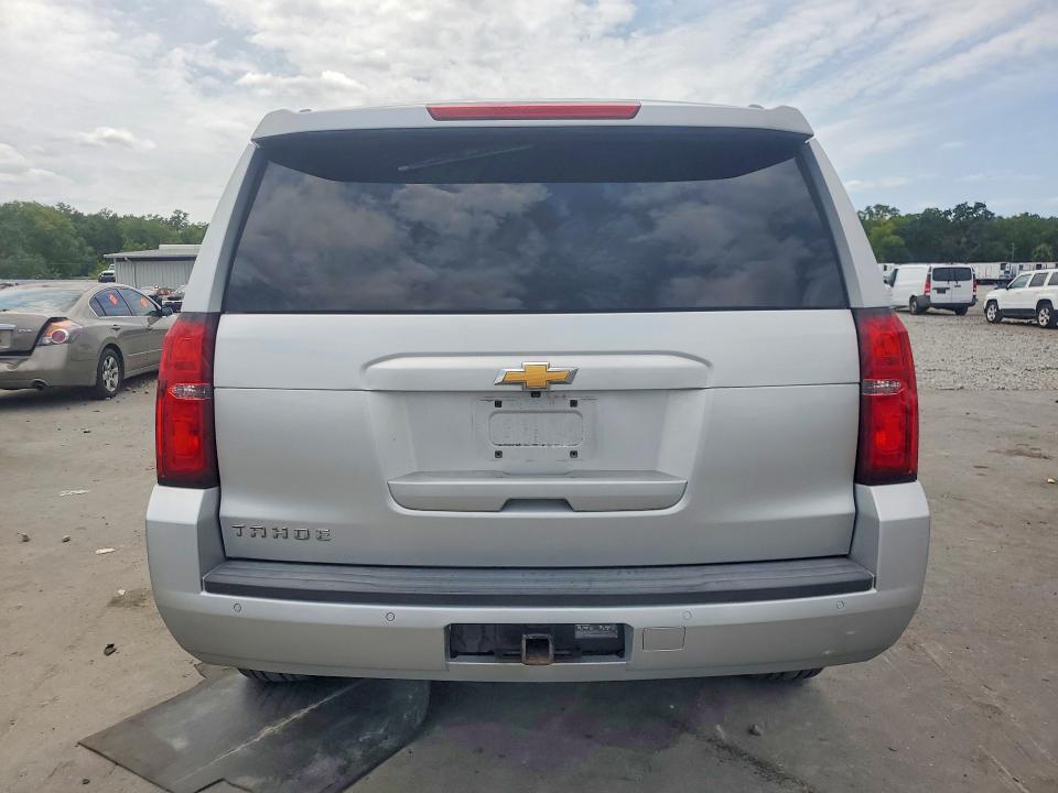 56075676 :رقم المزاد ، 1GNSCBKC7JR213714 vin ، 2018 Chevrolet Tahoe مزاد بيع