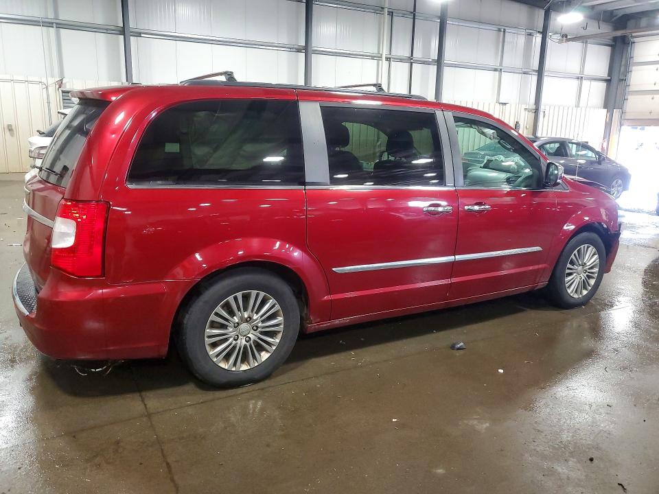 58695326 :رقم المزاد ، 2C4RC1CGXDR756637 vin ، 2013 Chrysler Town & Country مزاد بيع