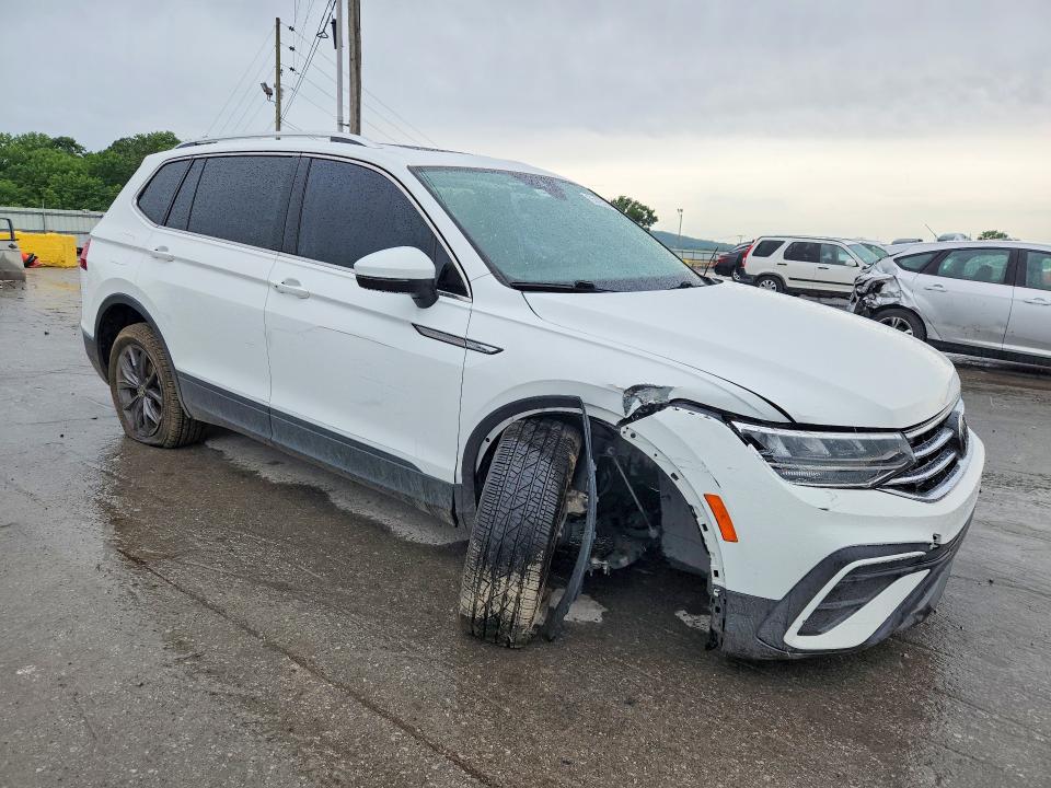 Продажа на аукционе авто 2022 Volkswagen Tiguan, vin: 3VV3B7AX1NM045076, номер лота: 55425236