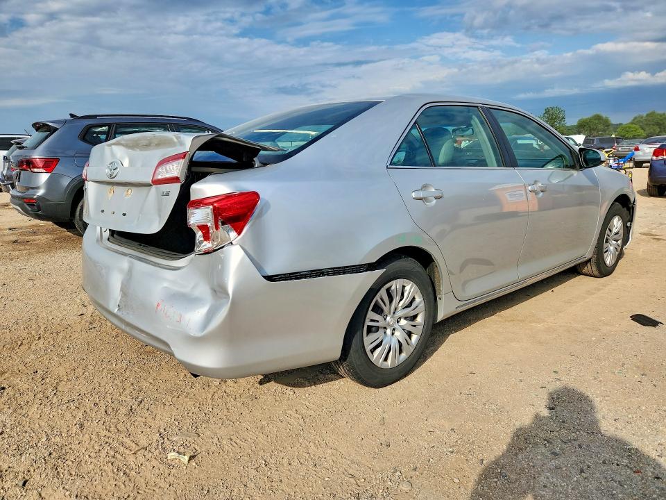 58467266 :رقم المزاد ، 4T4BF1FK8ER351181 vin ، 2014 Toyota Camry مزاد بيع