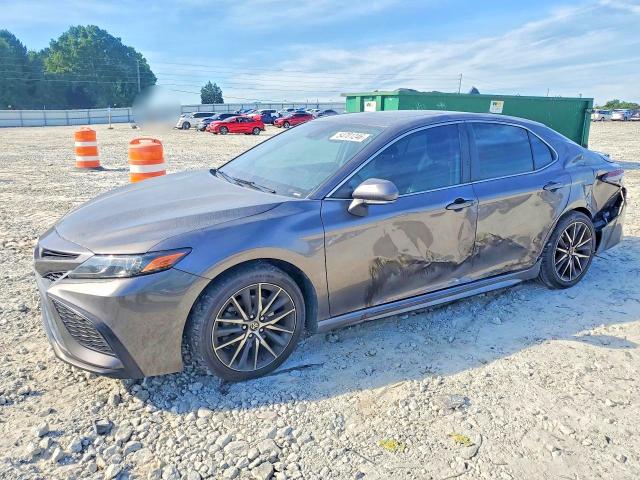 54701246 :رقم المزاد ، 4T1G11AK2MU483633 vin ، 2021 Toyota Camry مزاد بيع