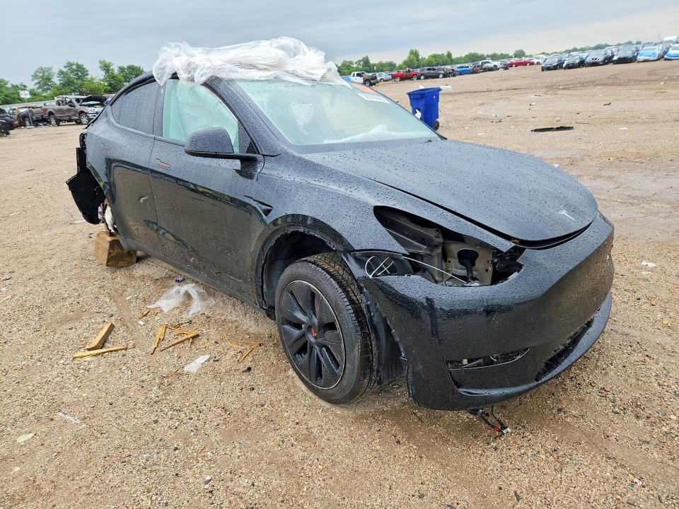 2025 Tesla Model Y მანქანა იყიდება აუქციონზე, vin: 7SAYGDEE8SF258297, აუქციონის ნომერი: 58355546