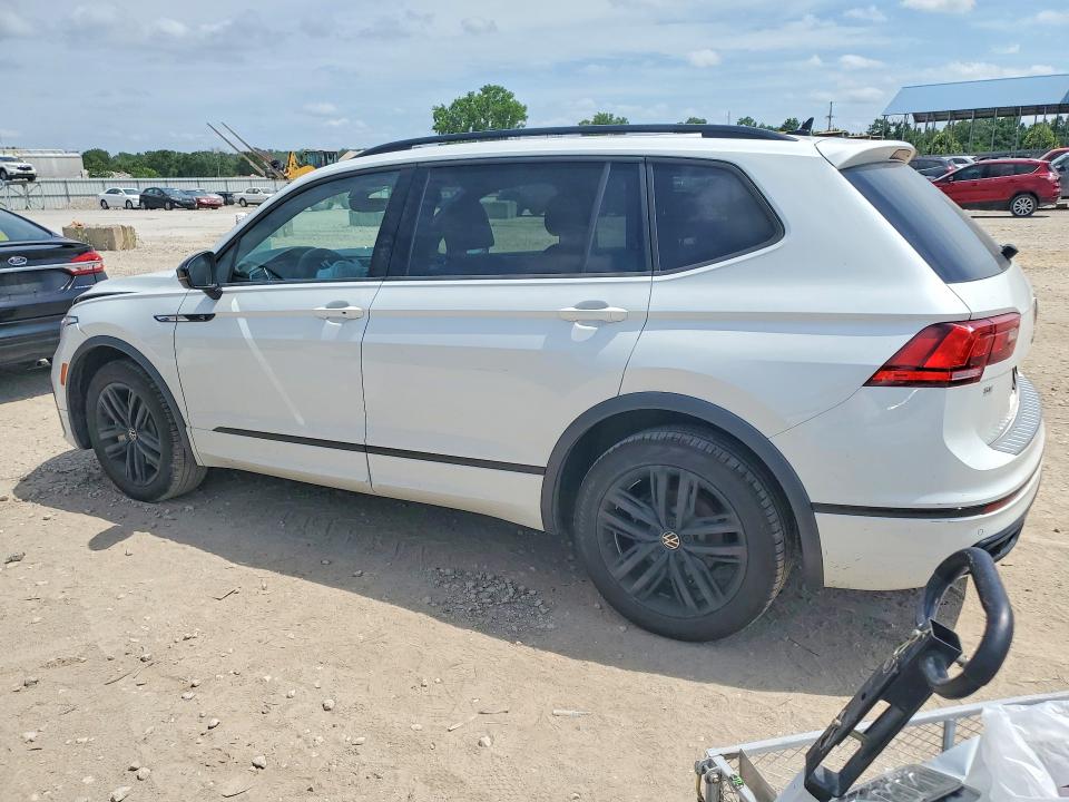 Продажа на аукционе авто 2022 Volkswagen Tiguan, vin: 3VV8B7AX3NM092924, номер лота: 56311746