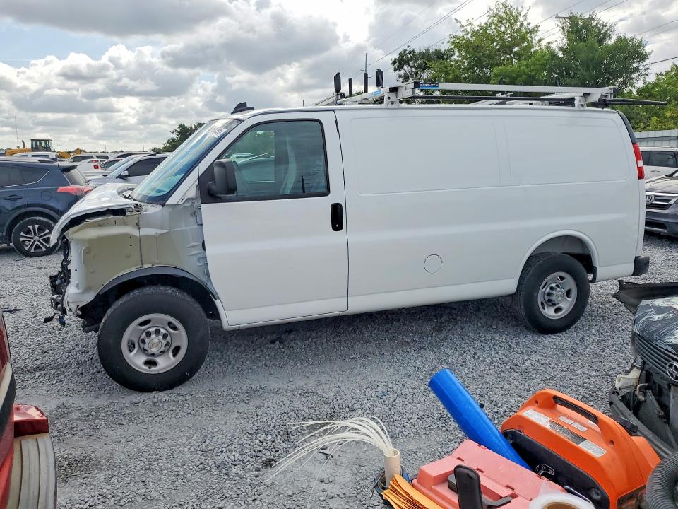 55696596 :رقم المزاد ، 1GCWGAFP3S1149984 vin ، 2025 Chevrolet Express 2500 مزاد بيع