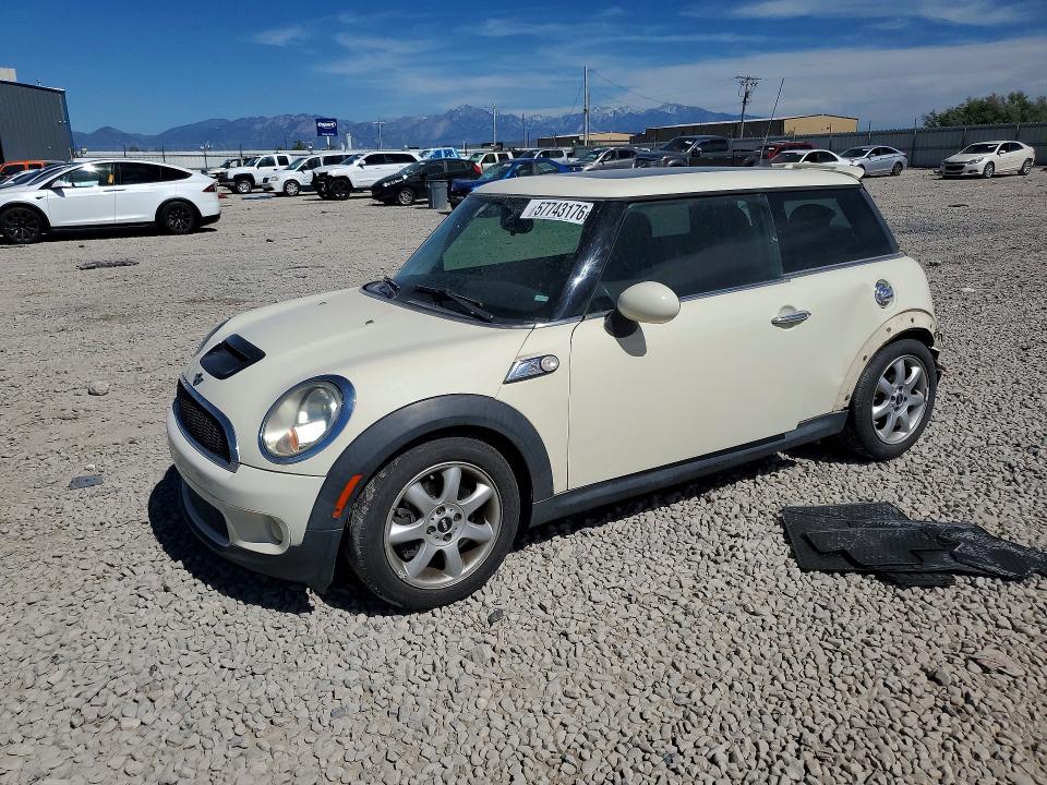 Продажа на аукционе авто 2009 Mini Cooper, vin: WMWMF735X9TW85956, номер лота: 57743176